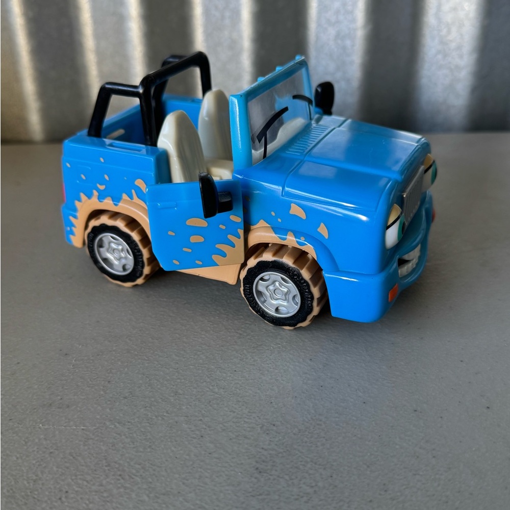 Chevron Cars - Picture 4 of 12